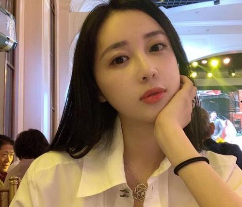 网红吃瓜姐妹朋友圈,娱乐圈幕后故事大曝光